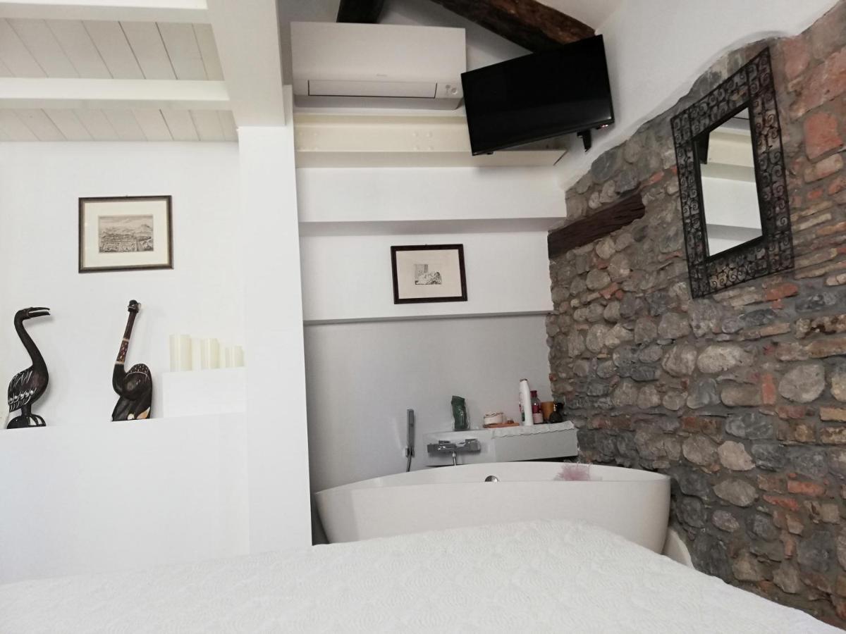 Apartamento Loft In Piazza Con Soppalco Cividale del Friuli Exterior foto