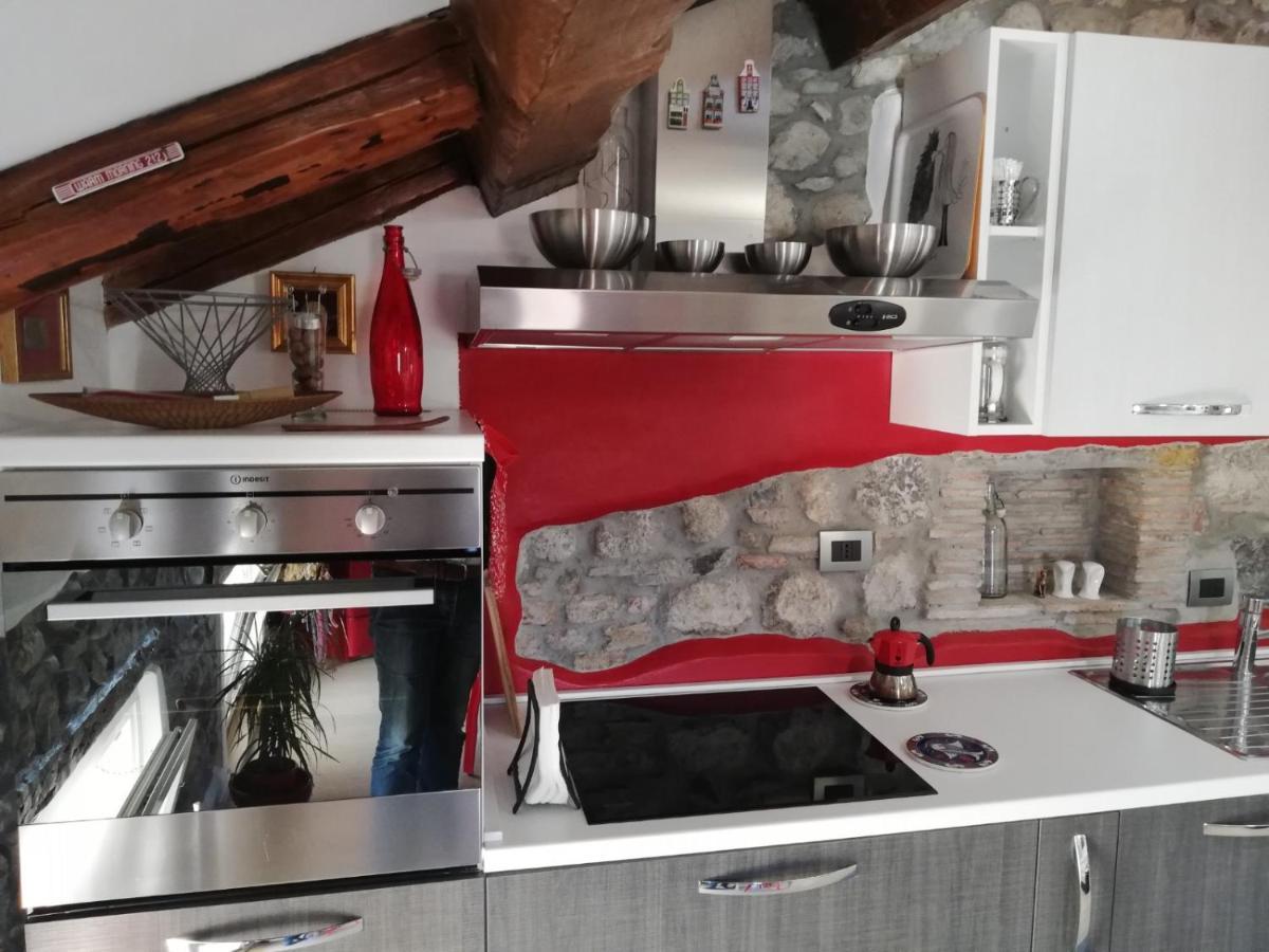 Apartamento Loft In Piazza Con Soppalco Cividale del Friuli Exterior foto