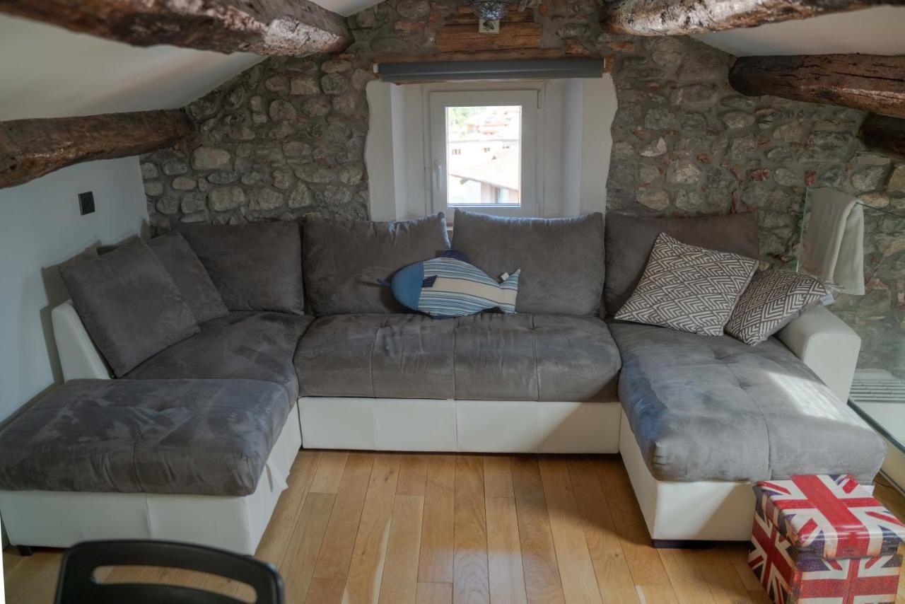 Apartamento Loft In Piazza Con Soppalco Cividale del Friuli Exterior foto