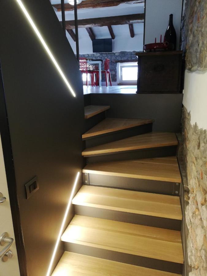 Apartamento Loft In Piazza Con Soppalco Cividale del Friuli Exterior foto