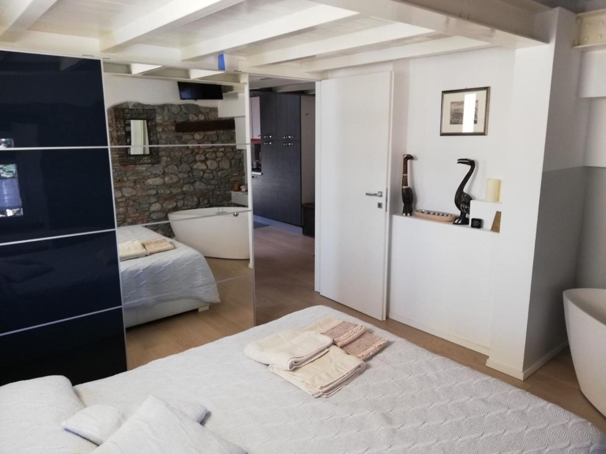 Apartamento Loft In Piazza Con Soppalco Cividale del Friuli Exterior foto