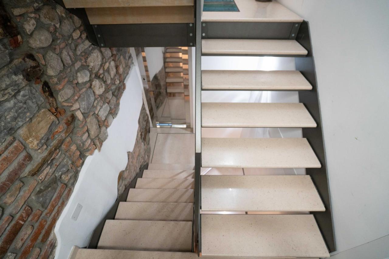 Apartamento Loft In Piazza Con Soppalco Cividale del Friuli Exterior foto